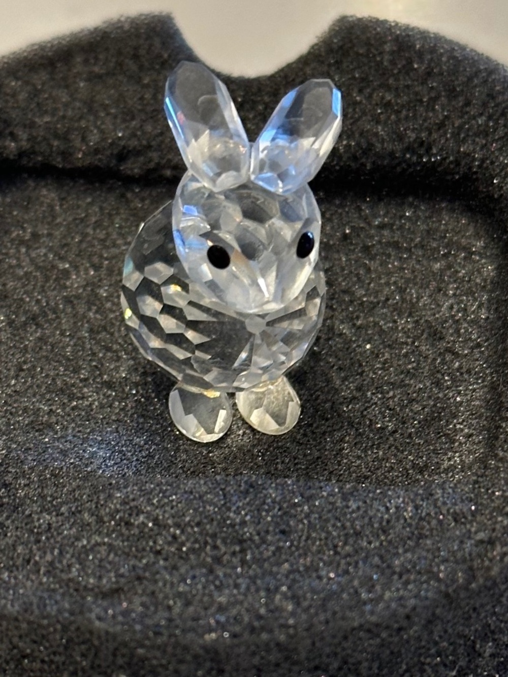 Swarovski mini sitting rabbit